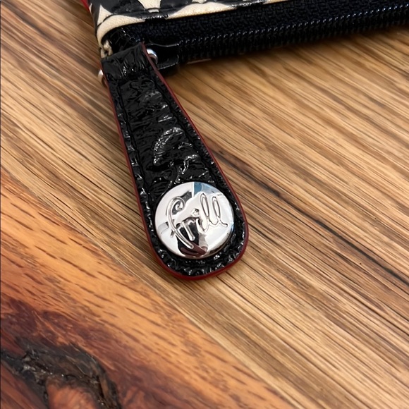 Vera Bradley Handbag and Change Purse Black and Red Patterned Shoulder Bag - Picture 5 of 10